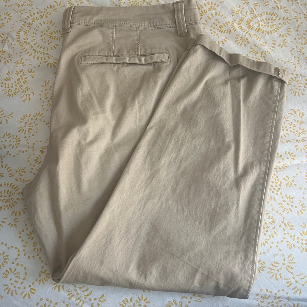 Old Navy Boyfriend Khakis